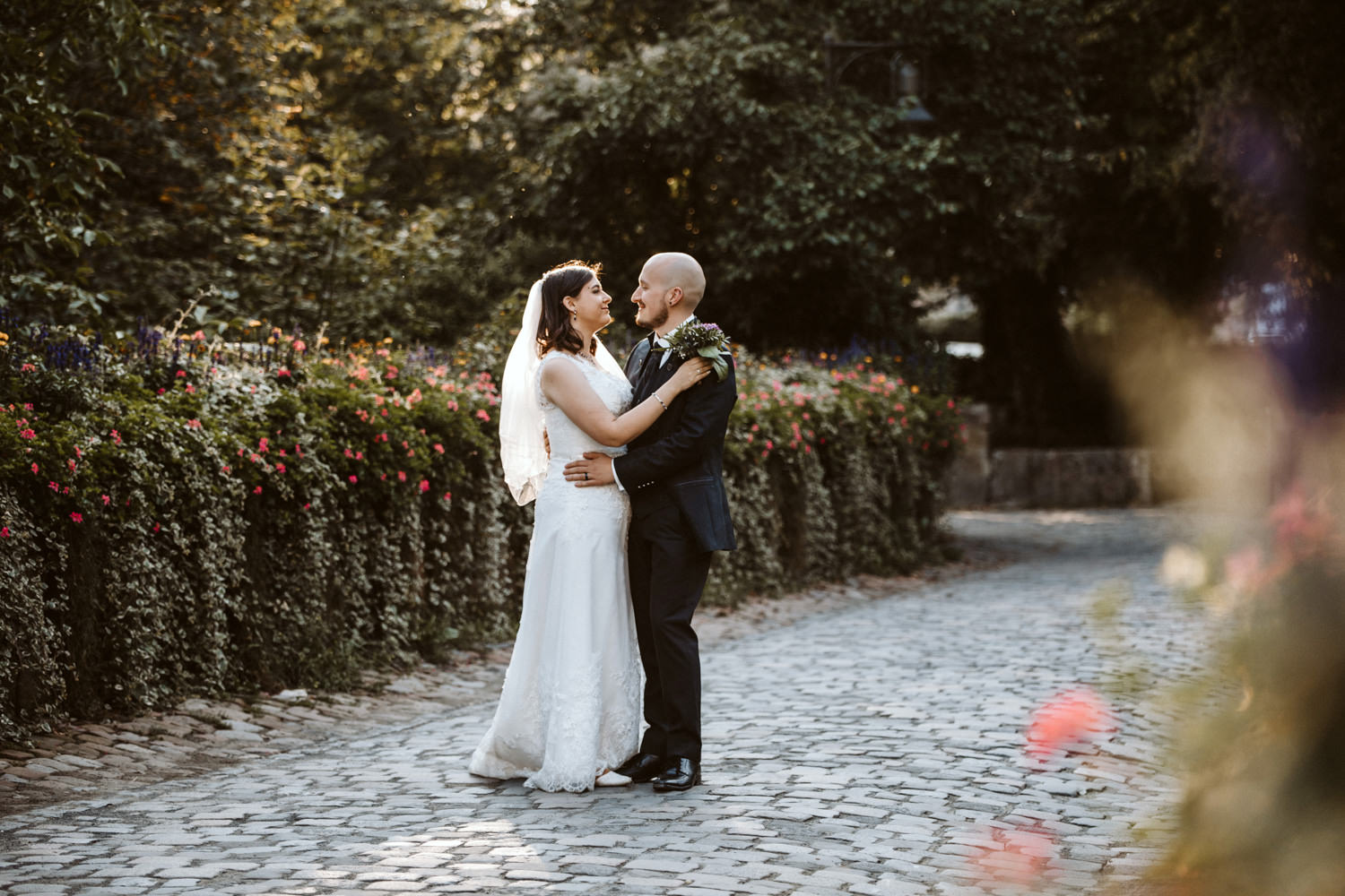 Brautpaarshooting in Marburg bei einer Hochzeitsfeier