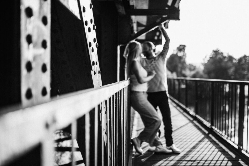 Paarfotos in Schwarz-Weiß in Kassel