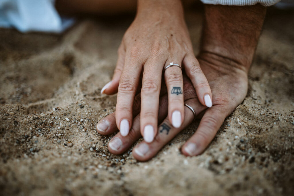 Handfoto im Paarshooting in Kassel