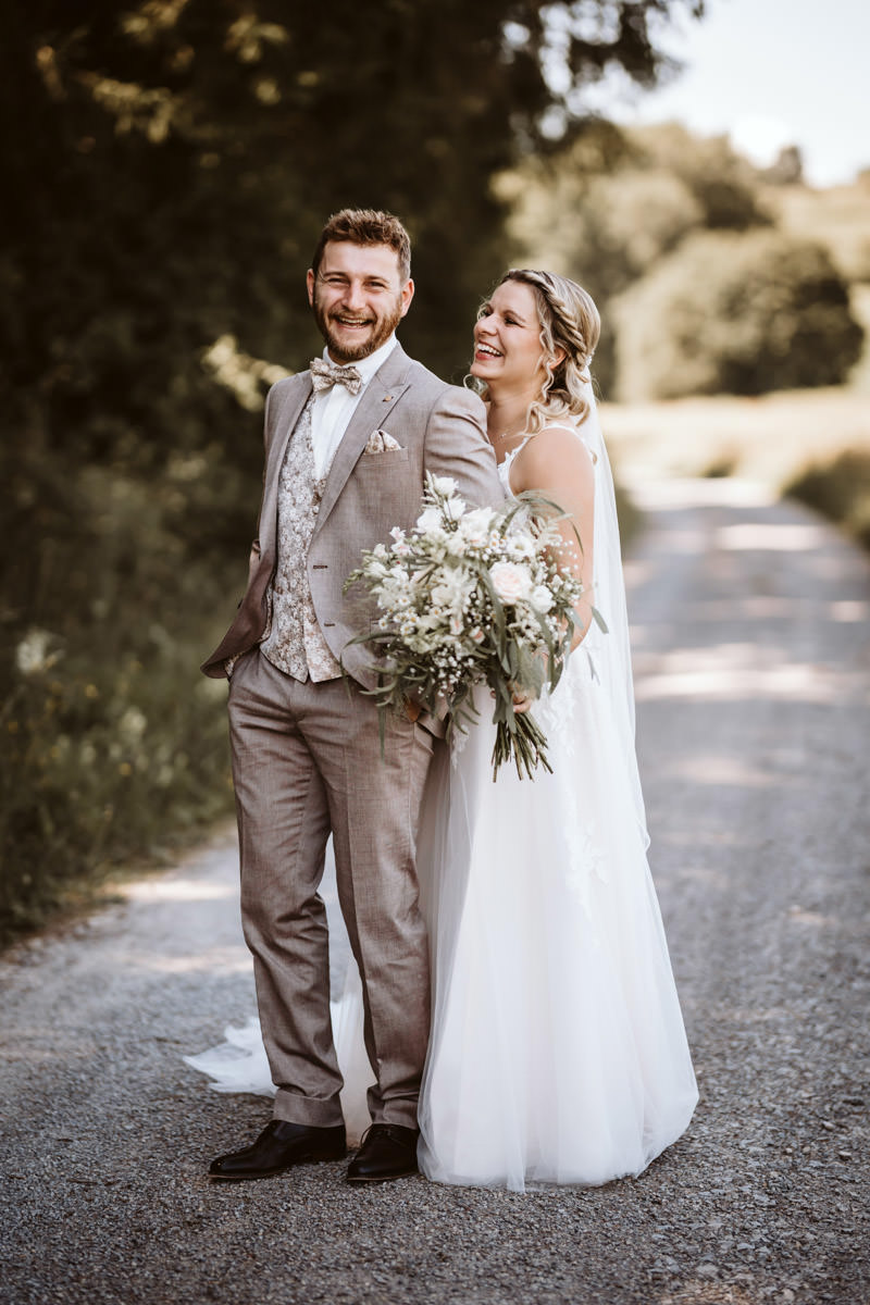 Hochzeitsfoto Brautpaar Freude