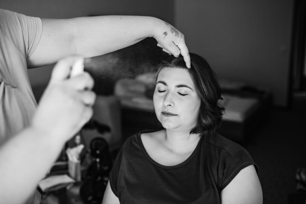 Hochzeitsreportage Getting ready Trauzeugin