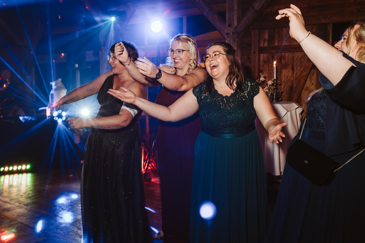Hochzeit Reportage mit Party